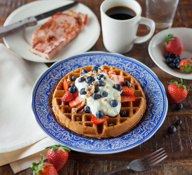 Whole grain waffles with fresh fruits